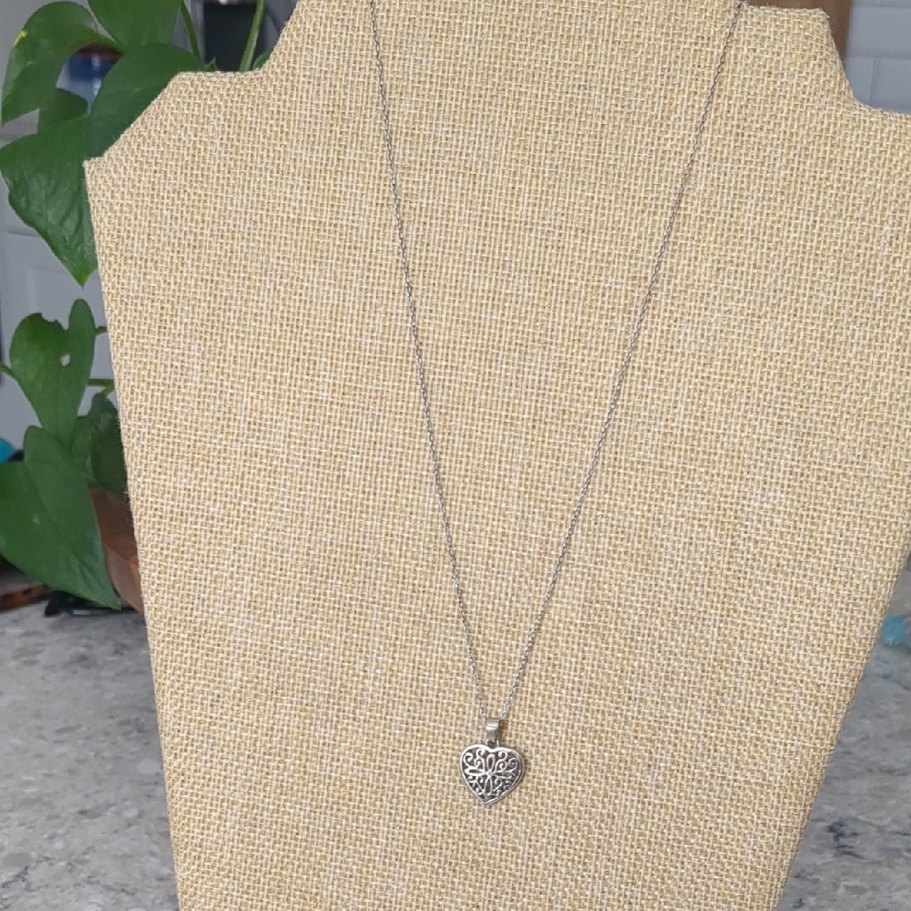 Elegant Silver Heart Pendant Necklace